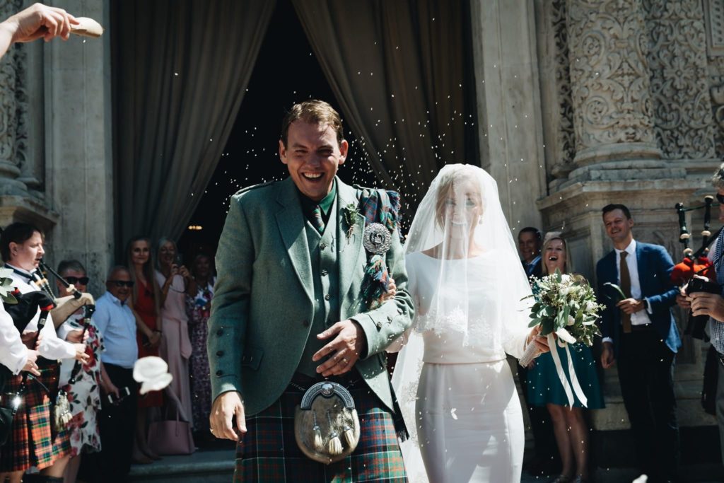 italian wedding, confetti shot