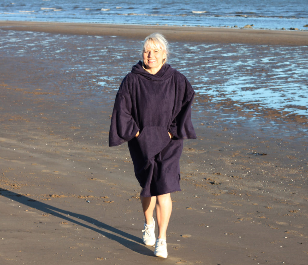 beach poncho navy