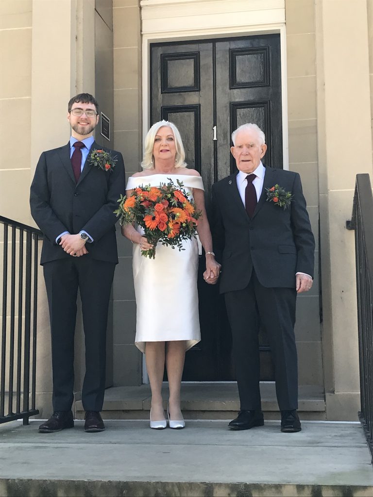 bride leaving with her family