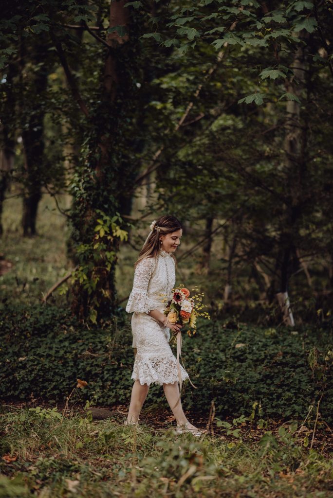 beautiful bride in guipure lace wedding dress