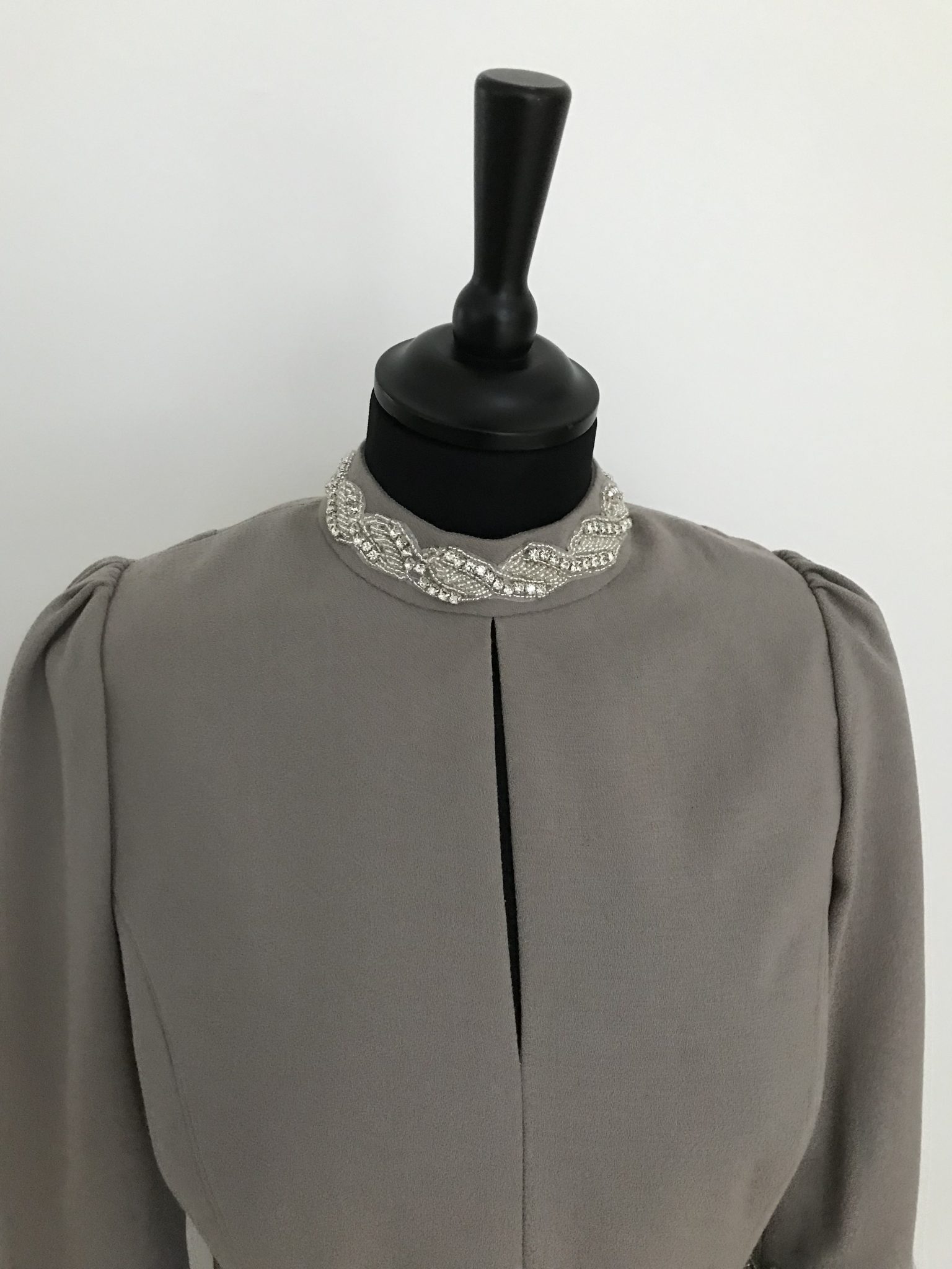 Crepe Pleat Retract Your Waist Lace Mother Of The Bride Outfits Dress